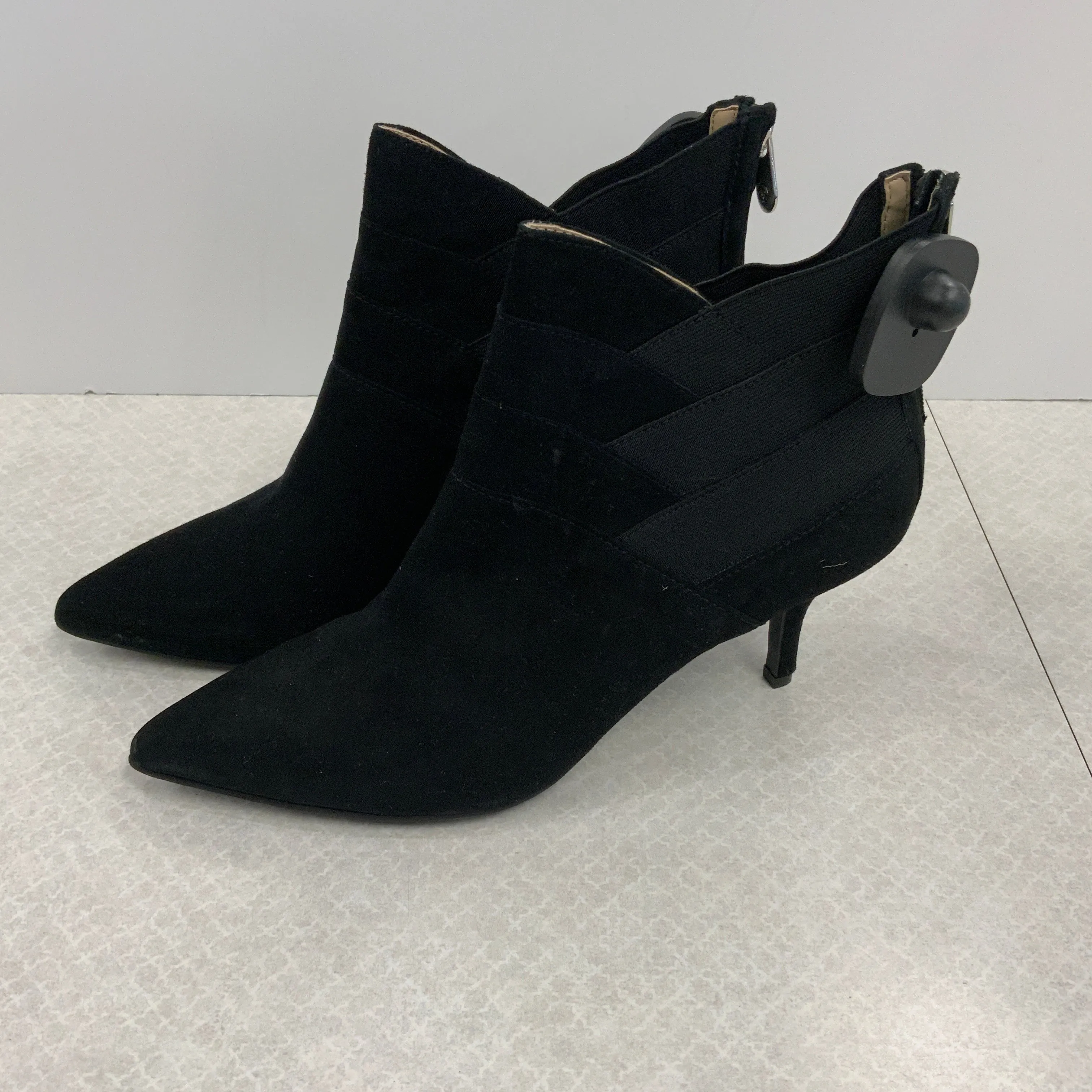 Boots Ankle Heels By Adrienne Vittadini In Black, Size: 9