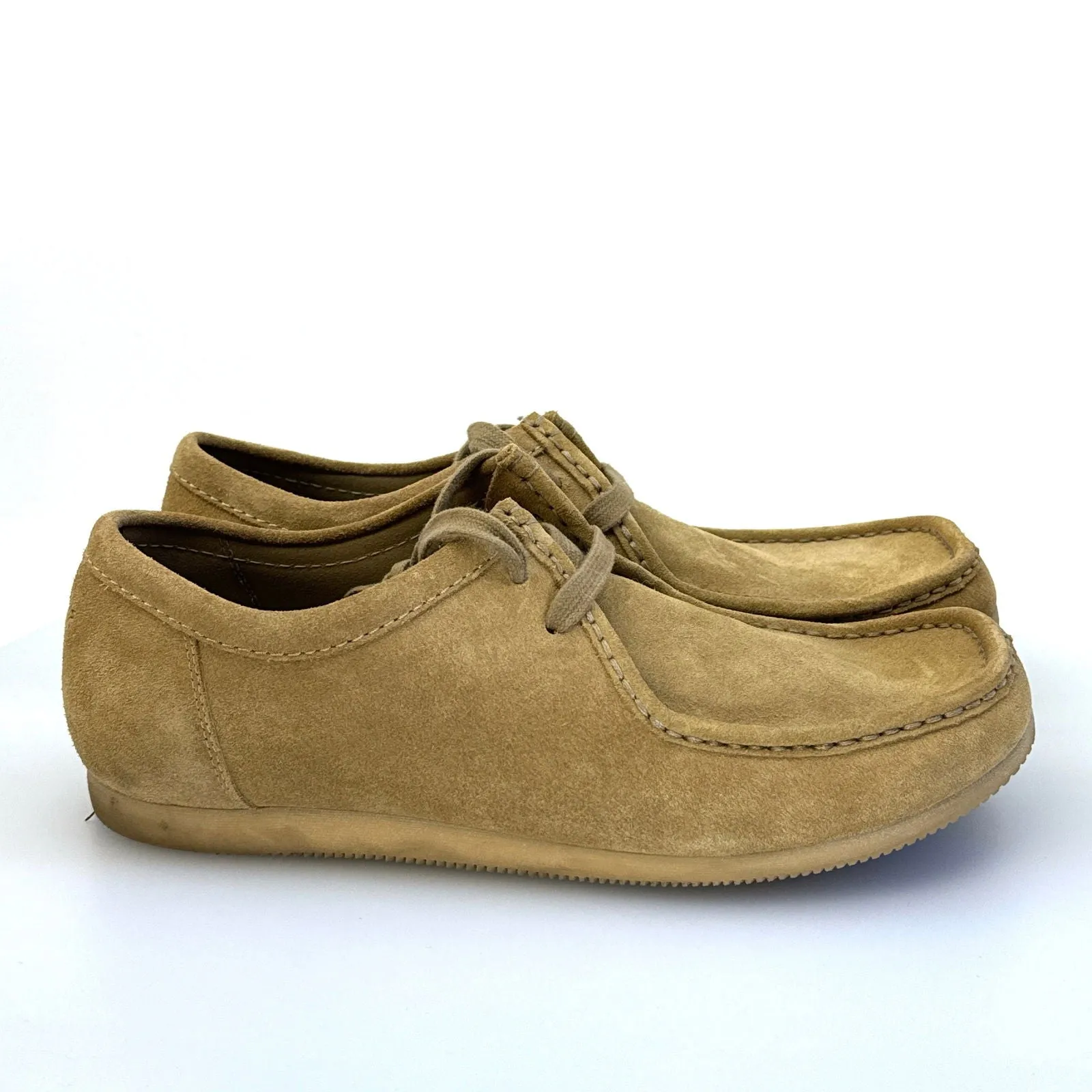 Clarks Mens Wallabee Low Shoes | Size 12M | Beige Suede | Casual Comfort | EUC