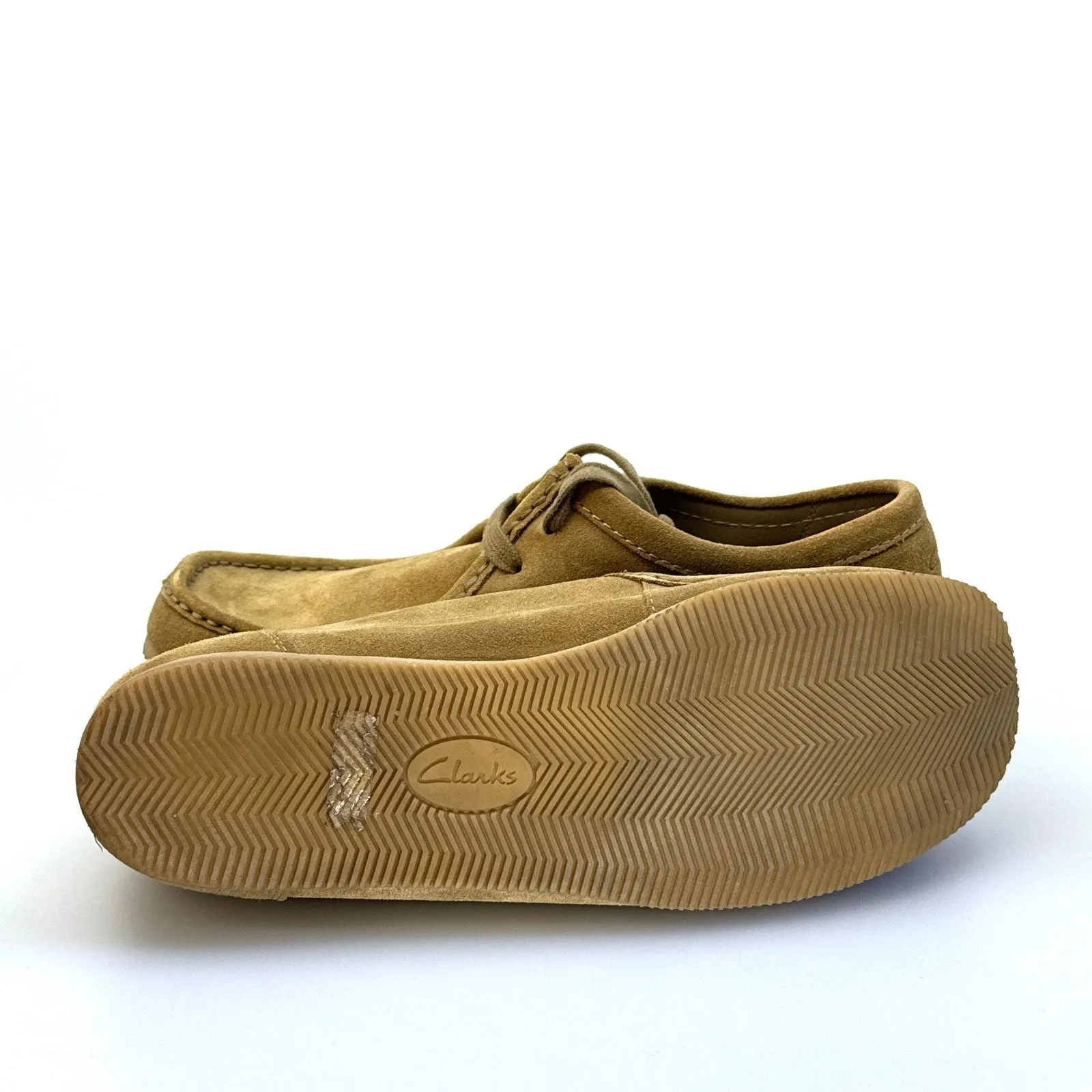 Clarks Mens Wallabee Low Shoes | Size 12M | Beige Suede | Casual Comfort | EUC