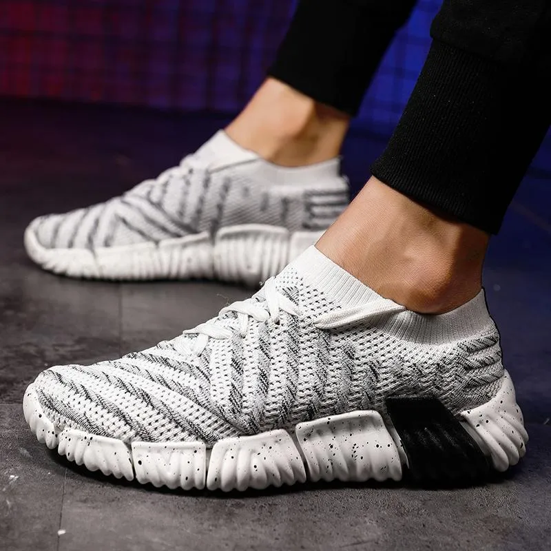 Men's Flying Knit Round-Toe Non-slip Sport Shoes